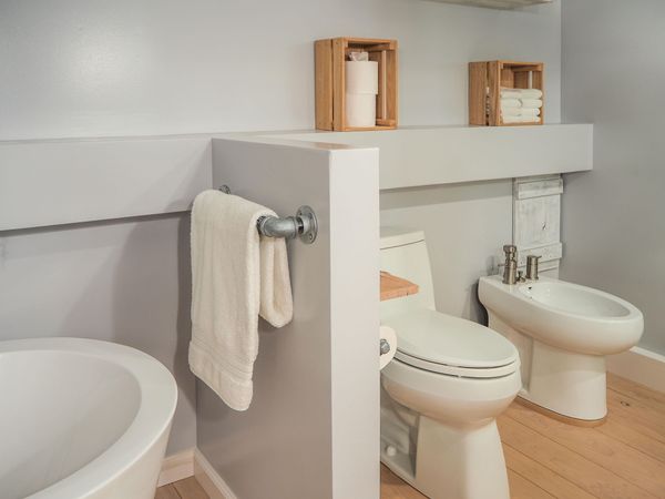 2012 48′ Houseboat Custom Floating Home