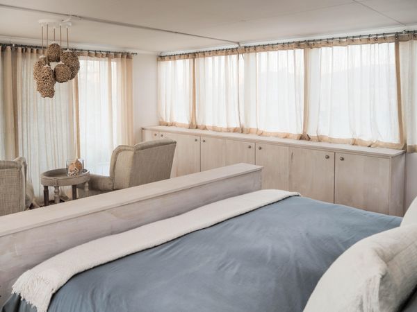 2012 48′ Houseboat Custom Floating Home