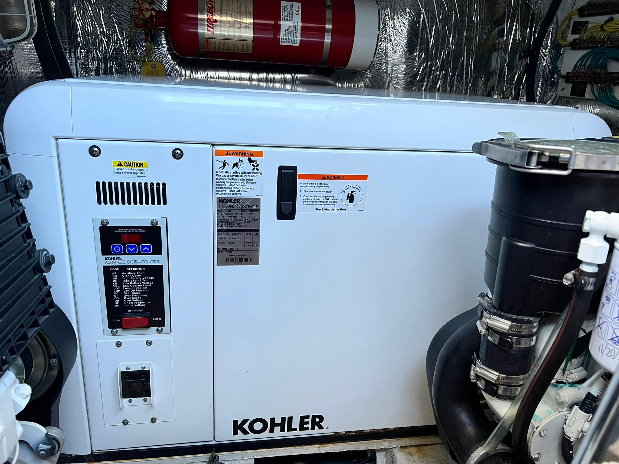 2015 41′ Cruisers Yachts 41 Cantius