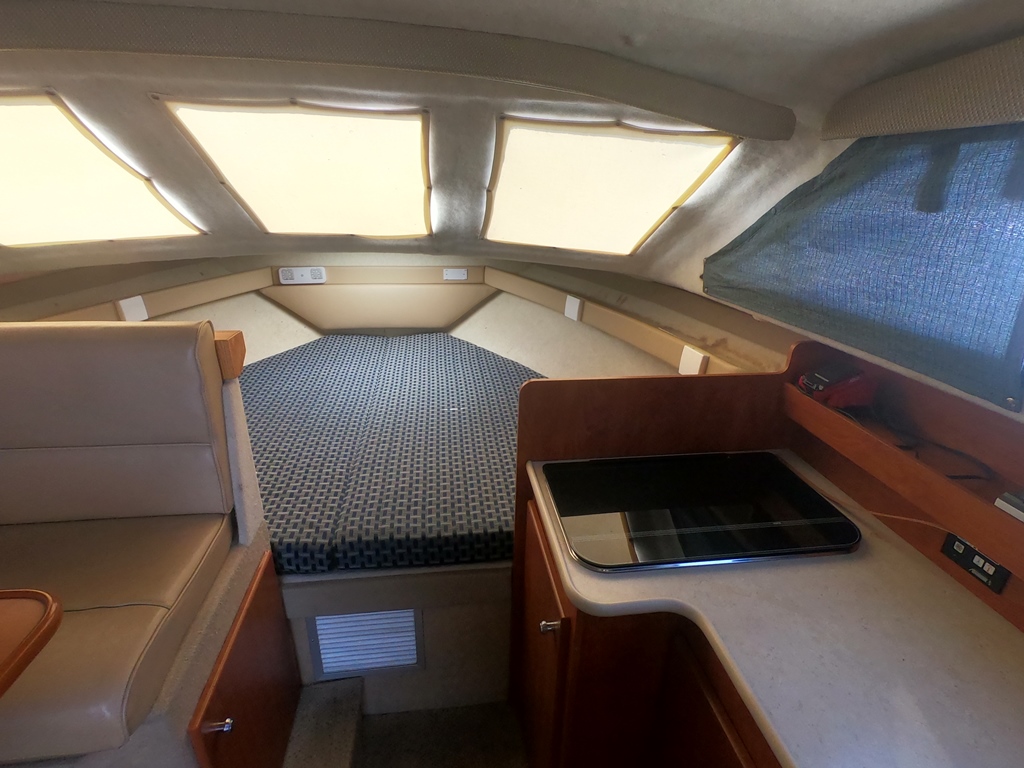 2005 28′ Bayliner 2859 Classic