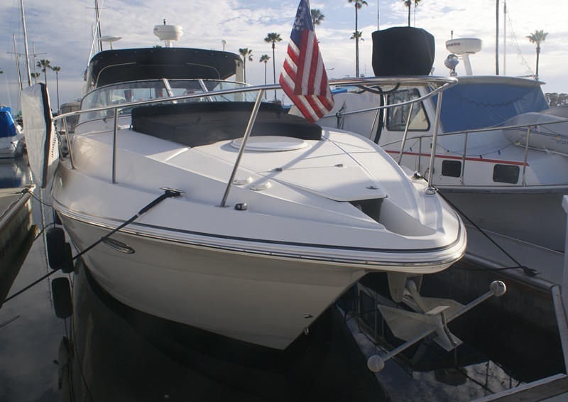 2005 34′ Cruisers Yachts 3470 Express “Grand Cru”