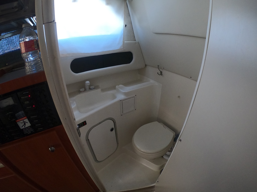 2005 28′ Bayliner 2859 Classic