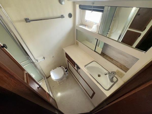 1979 43′  Hatteras 43 Double Cabin