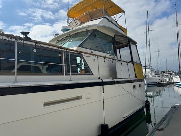 1979 43′  Hatteras 43 Double Cabin