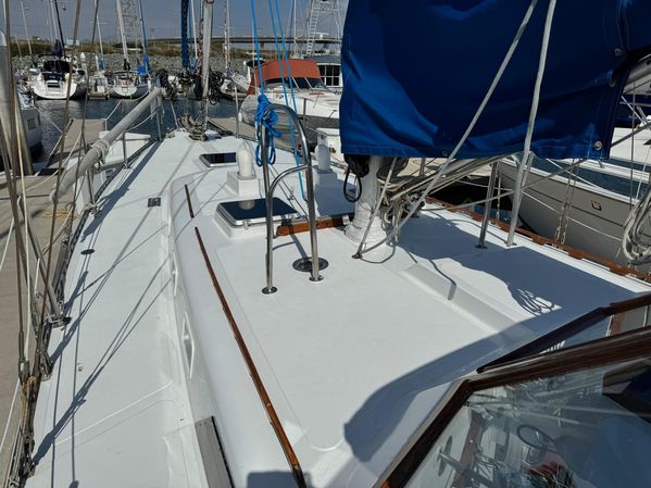 1989 45′ Custom Sea Maid