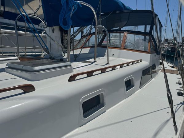 1989 45′ Custom Sea Maid