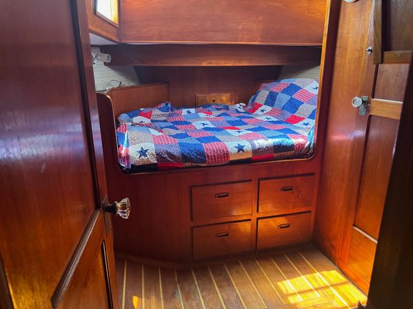 1989 45′ Custom Sea Maid