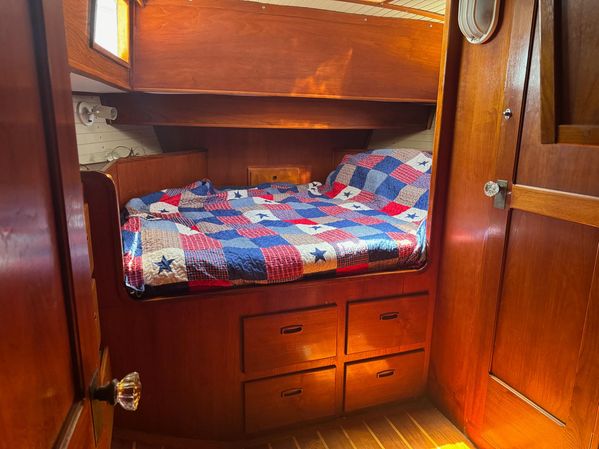 1989 45′ Custom Sea Maid