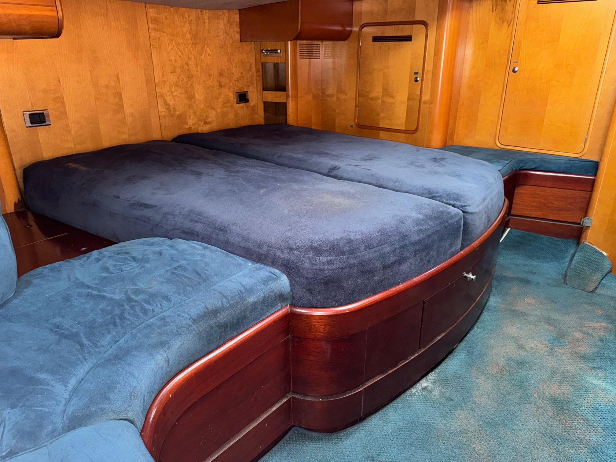 1995 62′  Beneteau Cutter