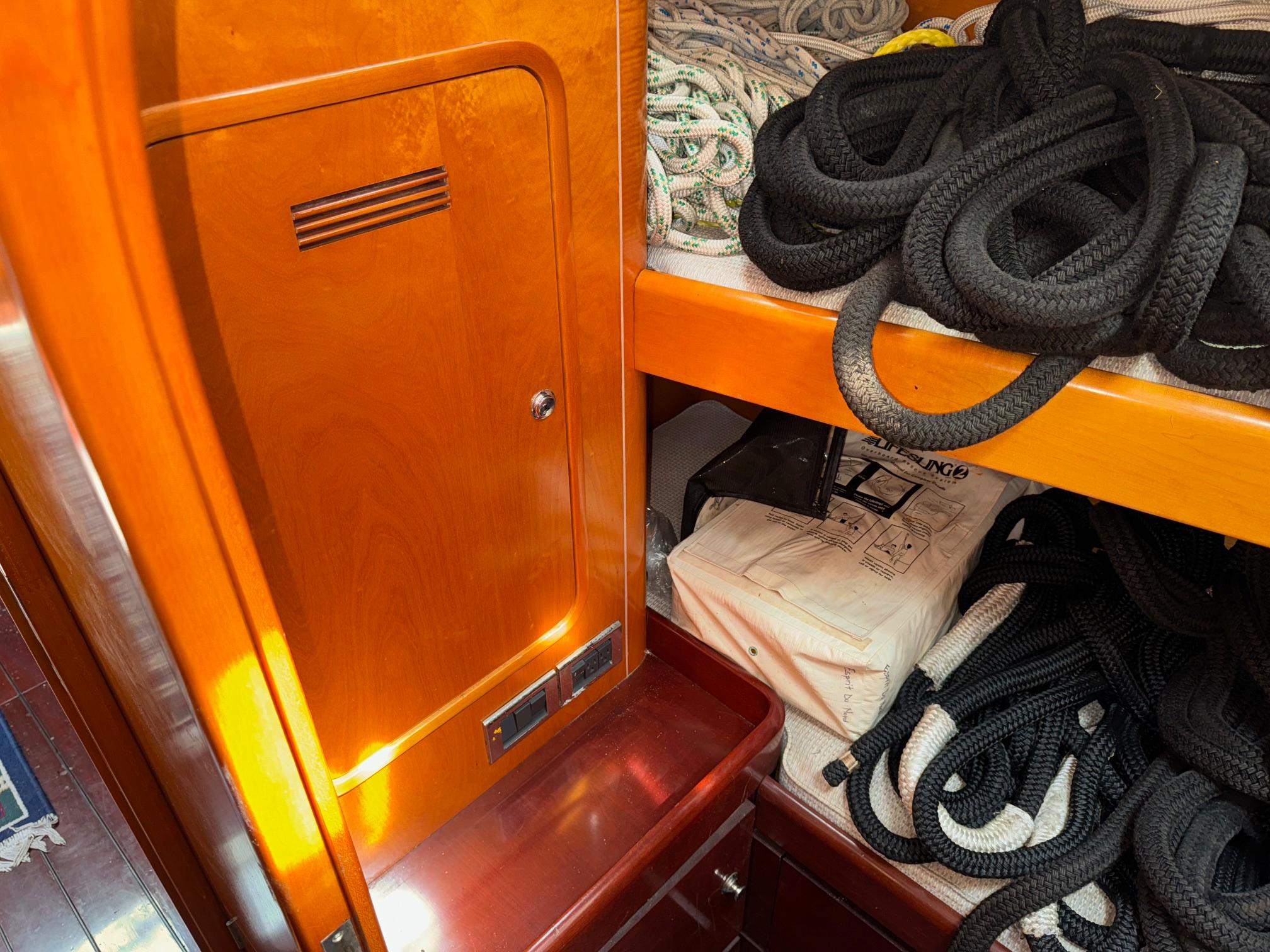 1995 62′  Beneteau Cutter