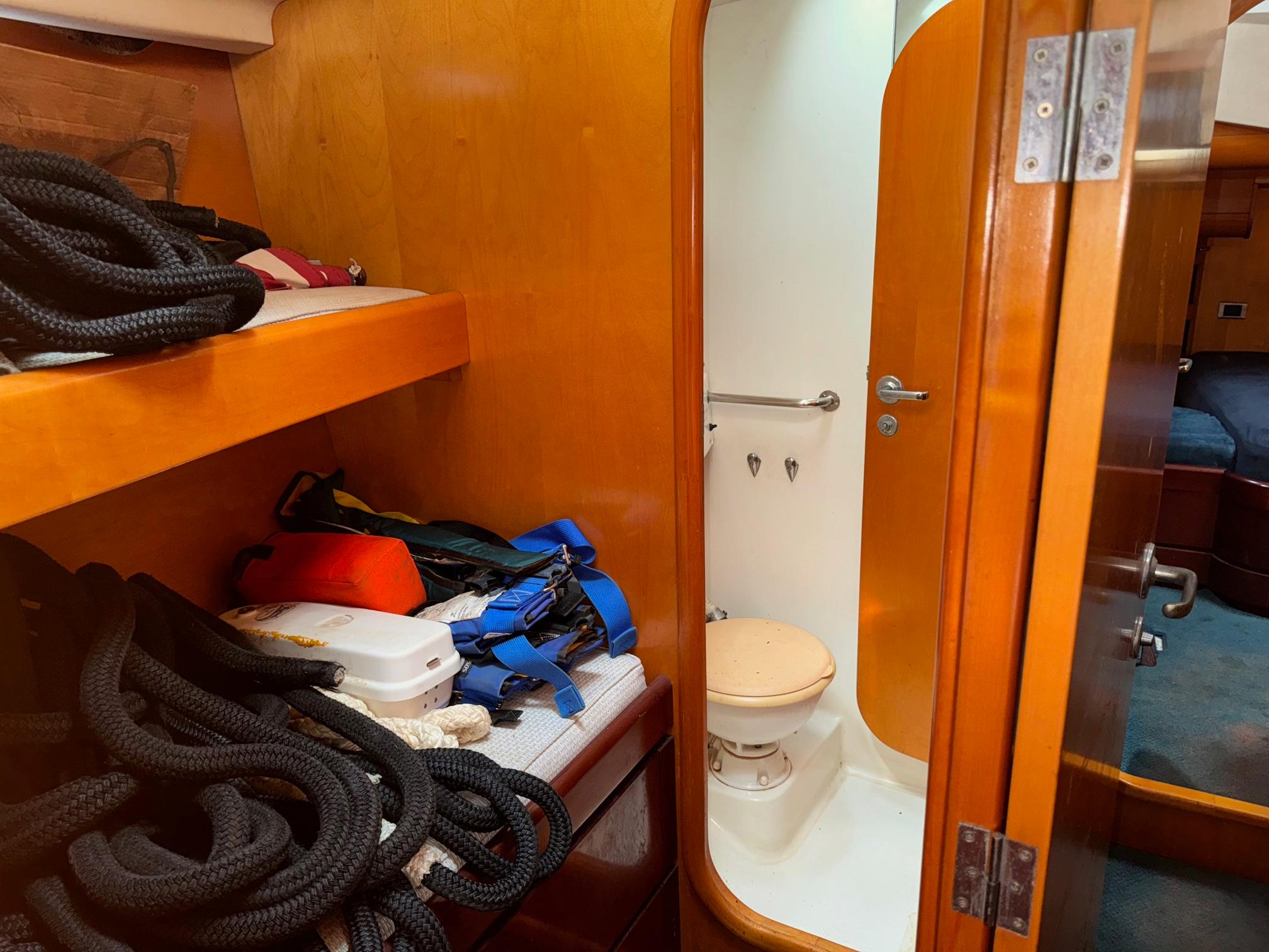 1995 62′  Beneteau Cutter