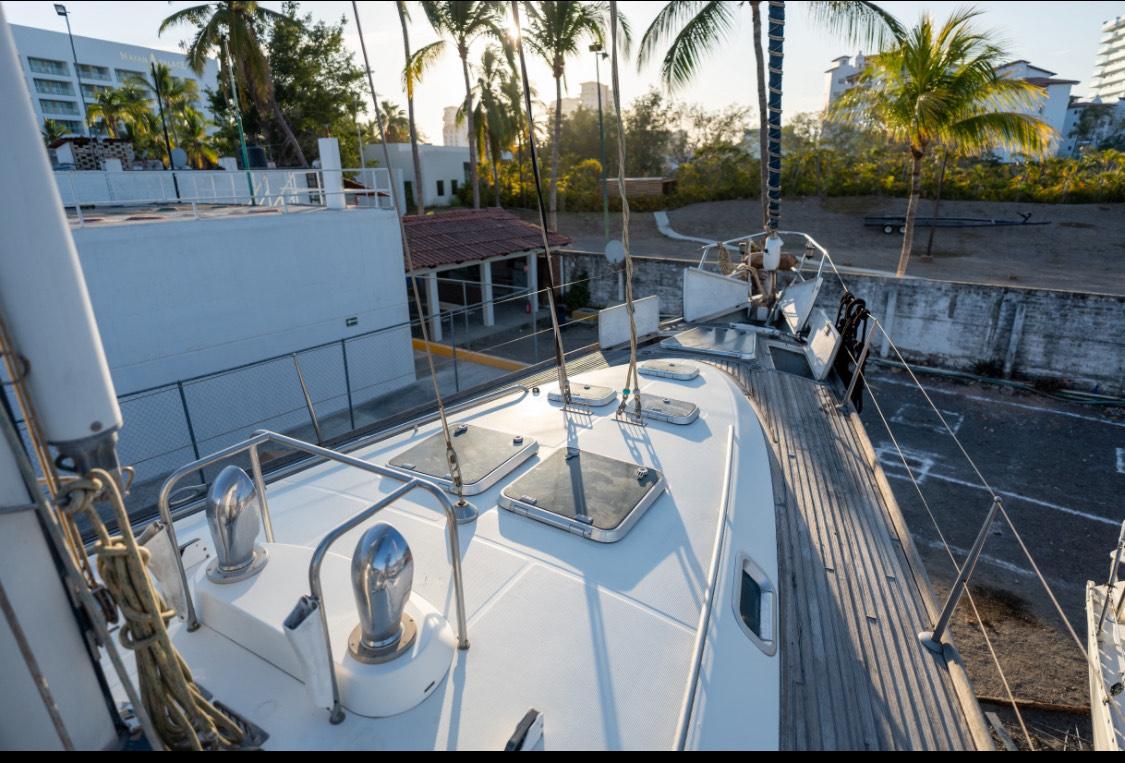 1995 62′  Beneteau Cutter