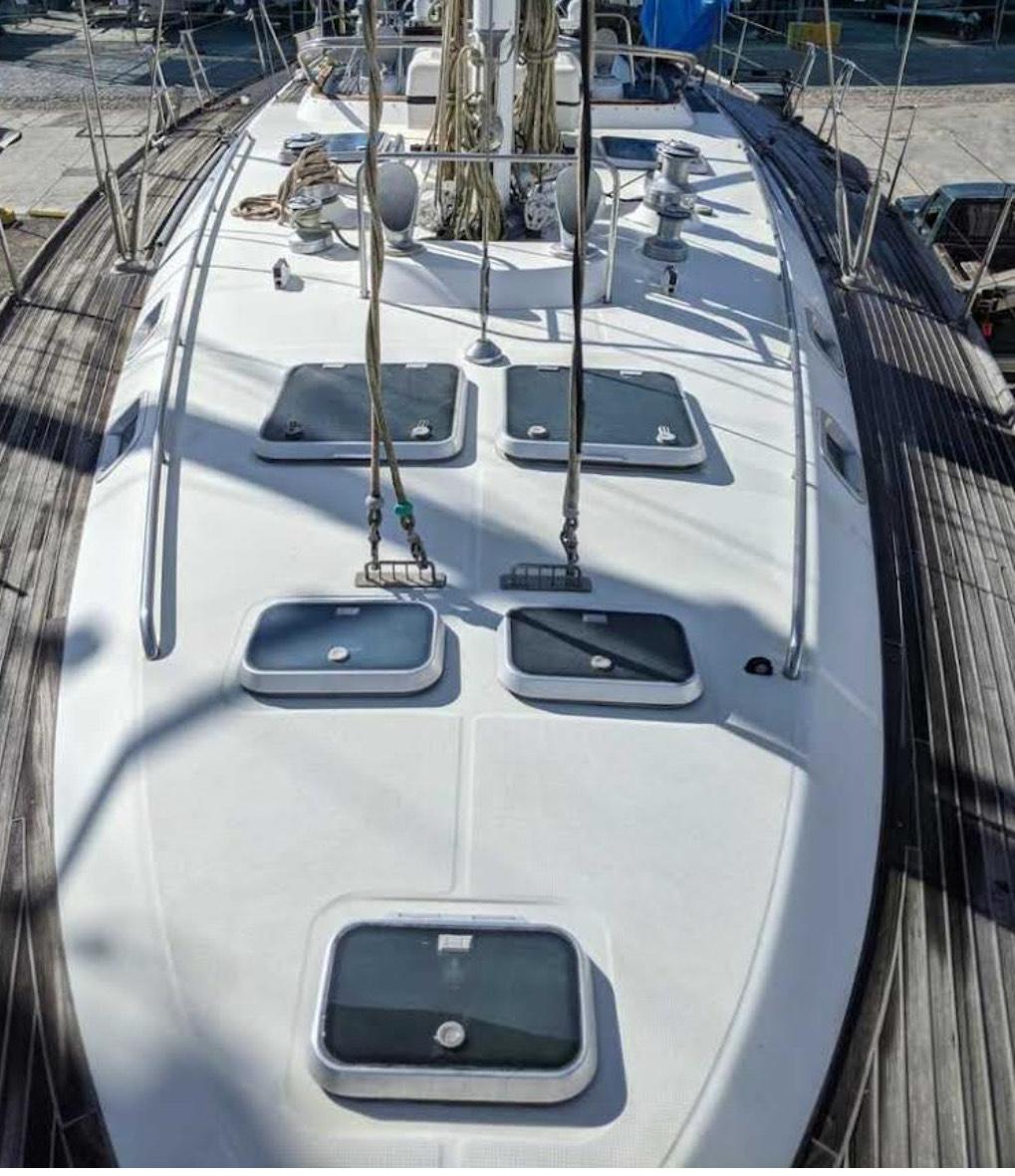 1995 62′  Beneteau Cutter