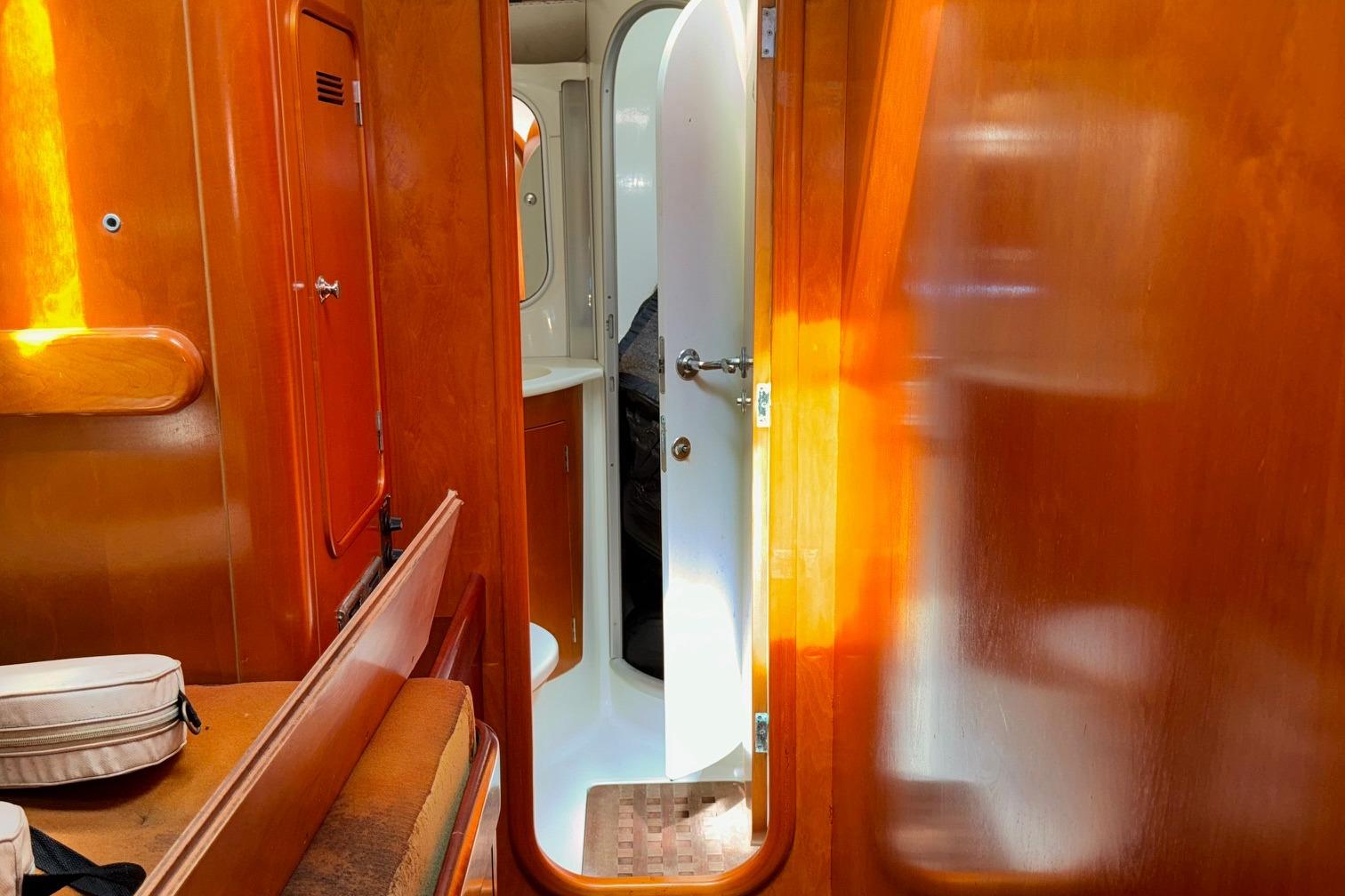 1995 62′  Beneteau Cutter