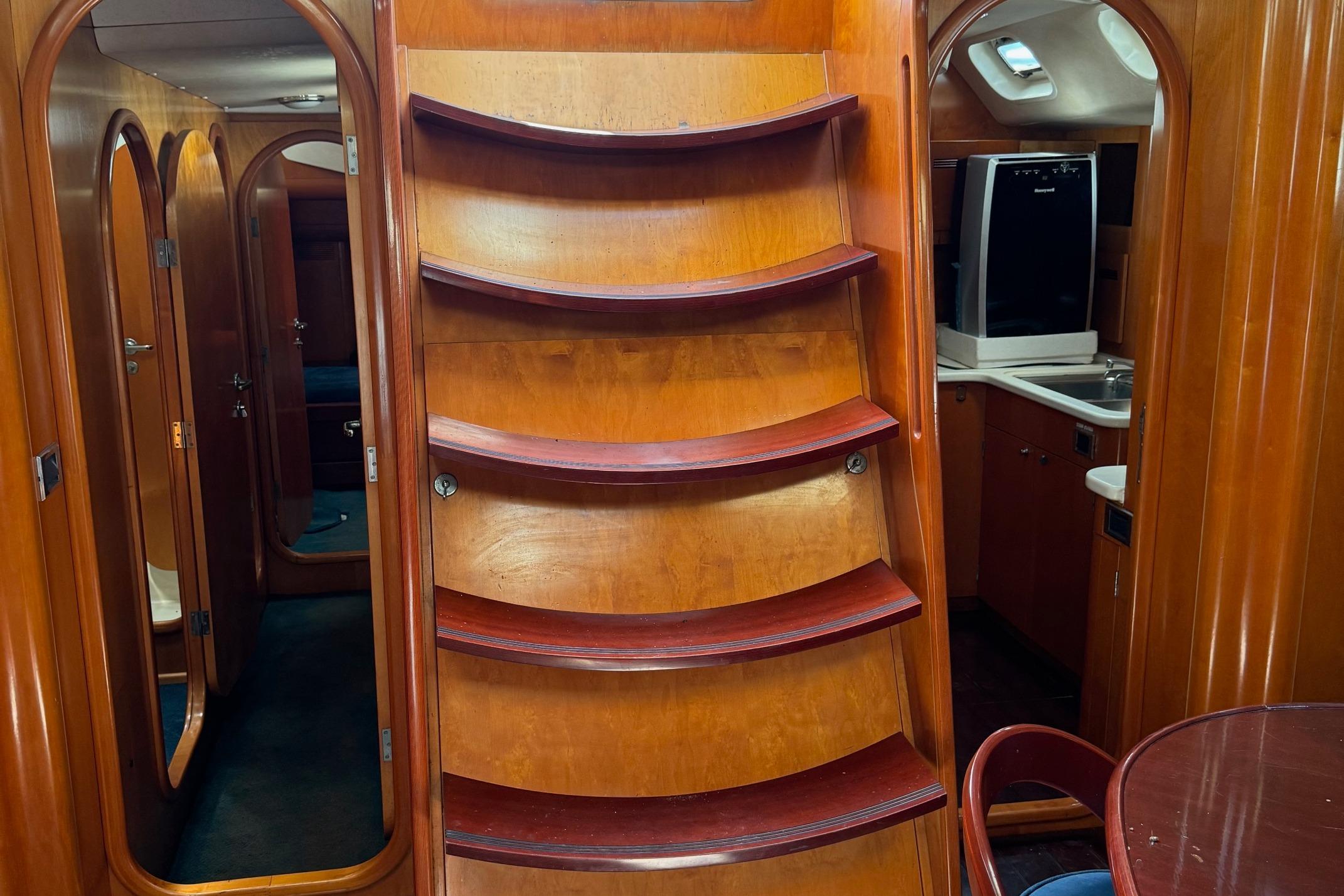 1995 62′  Beneteau Cutter