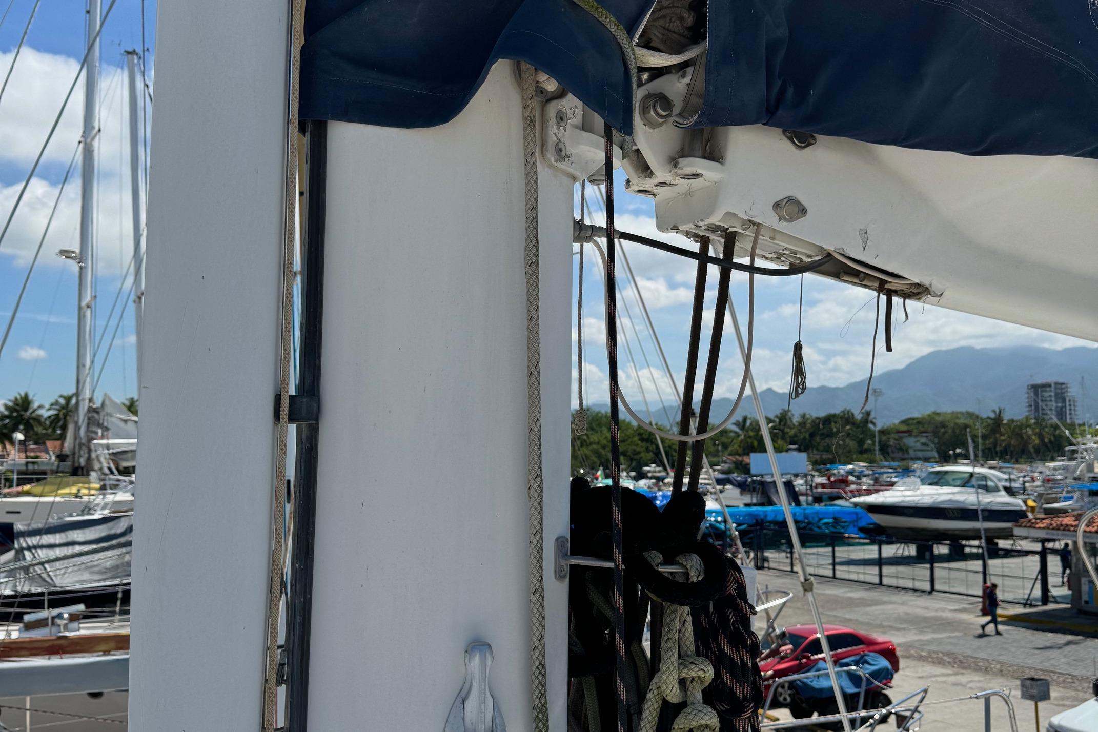 1995 62′  Beneteau Cutter