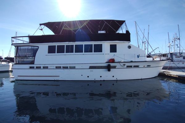 1995 58′ Chris-Craft Tri-cabin Constellation