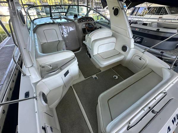 2001 29′ Sea Ray 290 Sundancer