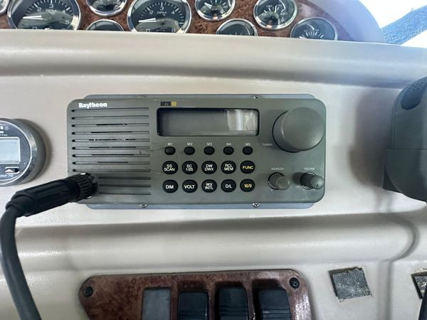 2001 29′ Sea Ray 290 Sundancer