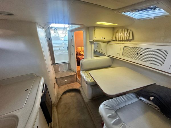 2001 29′ Sea Ray 290 Sundancer