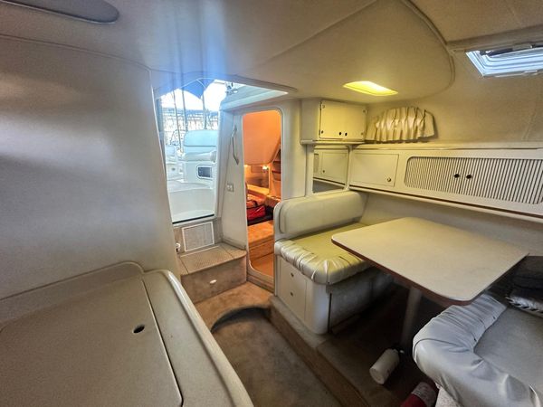 2001 29′ Sea Ray 290 Sundancer