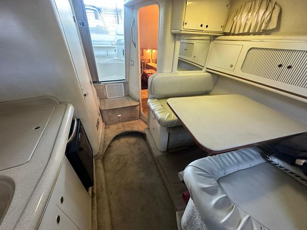 2001 29′ Sea Ray 290 Sundancer