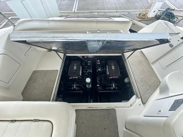 2001 29′ Sea Ray 290 Sundancer