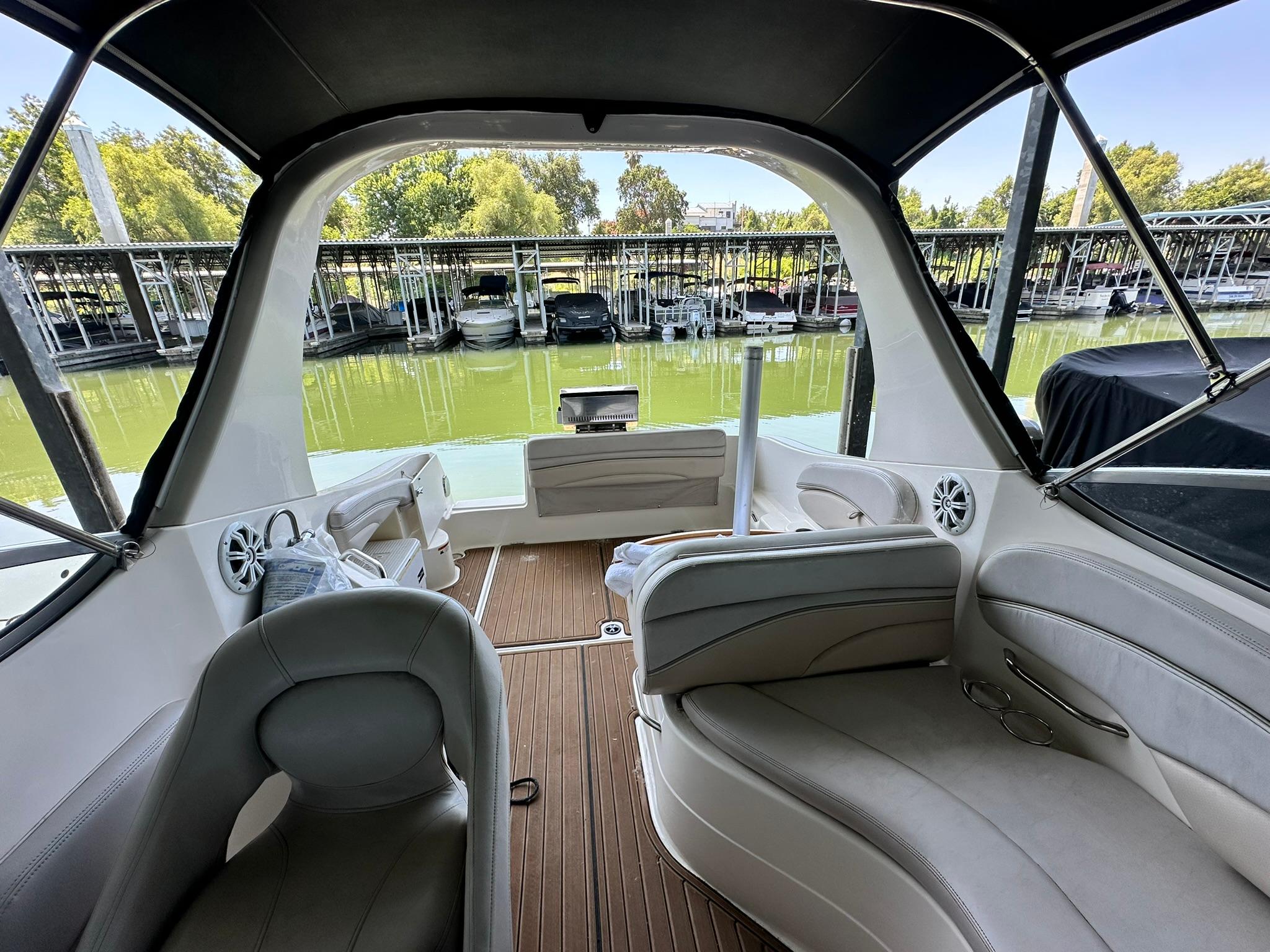 2008 26′ Larson Cabrio 260