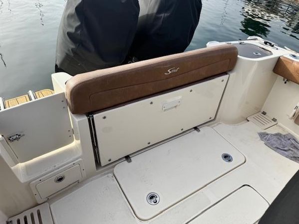 2023 26′ Scout 255 LXF