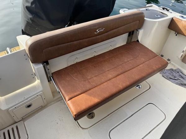 2023 26′ Scout 255 LXF