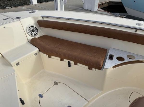 2023 26′ Scout 255 LXF