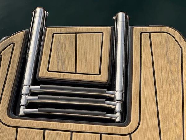 2023 26′ Scout 255 LXF