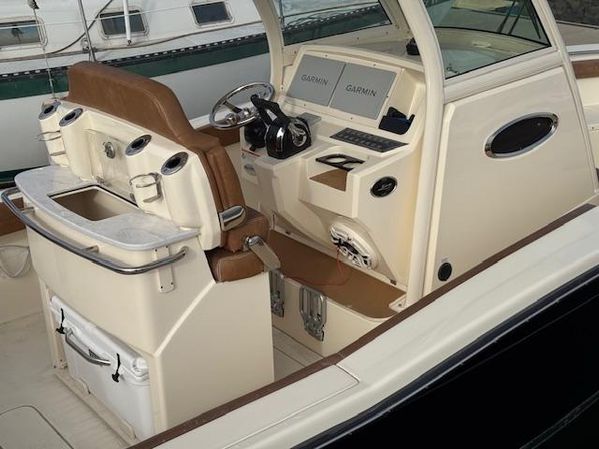 2023 26′ Scout 255 LXF