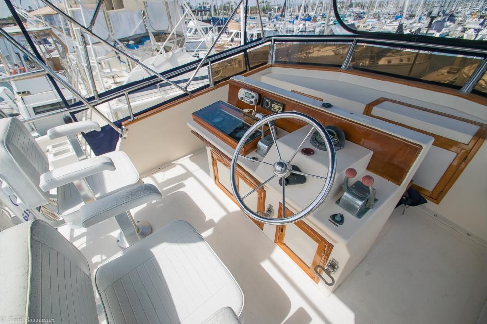 1985 37′ Ventura Sport Fisher