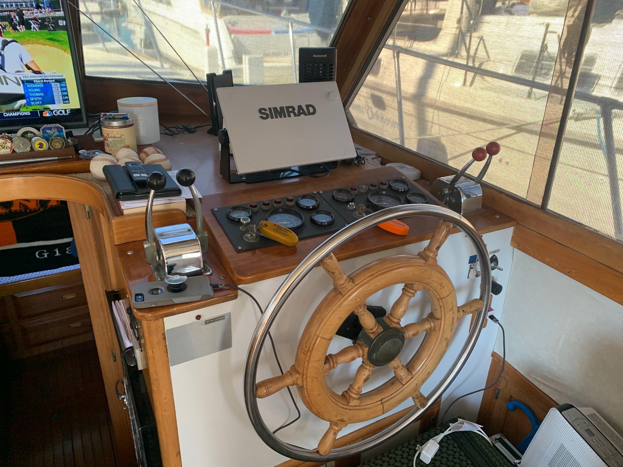 1985 37′ Ventura Sport Fisher