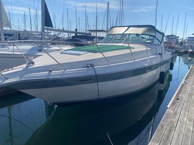 1995 40′ Regal 402 Commodore