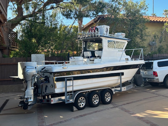 2016 Davidson 25’ Bahia