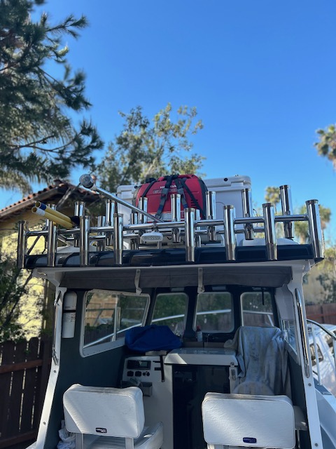 2016 Davidson 25’ Bahia