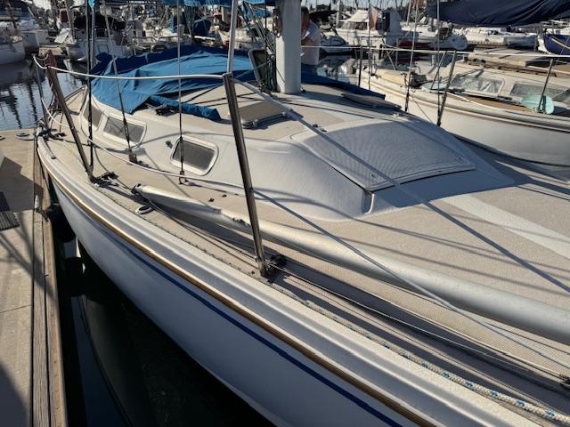 1984 30′ Catalina 30