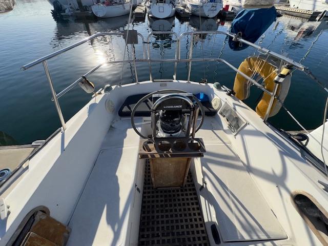 1984 30′ Catalina 30