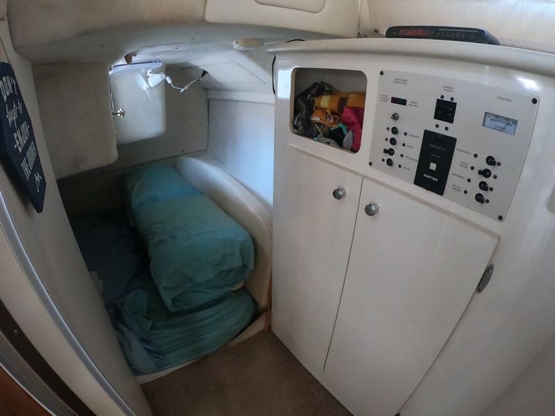 2001 Bayliner 2855 Ciera Express Cruiser w Trailer– Your Dream Boat is for Sale!