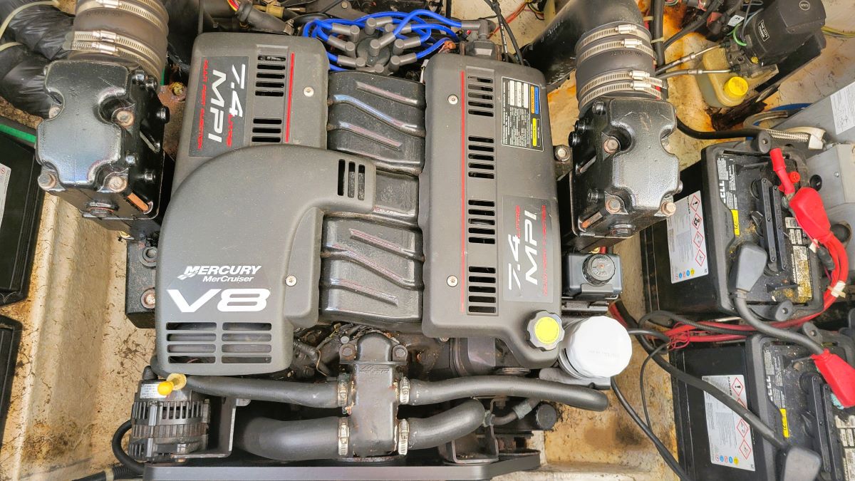 2001 Bayliner 2855 Ciera Express Cruiser w Trailer– Your Dream Boat is for Sale!