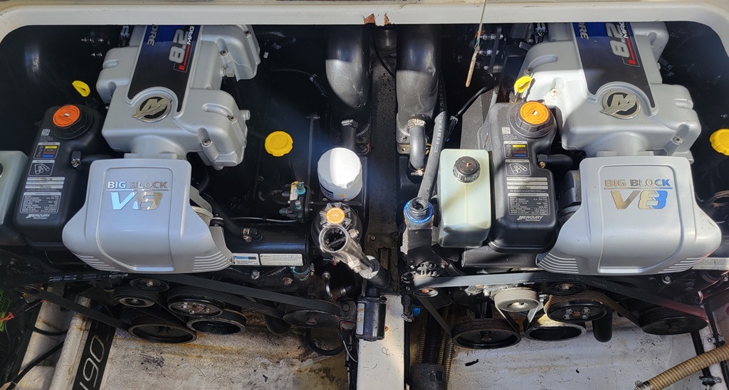 1998 31 Formula PC w Upgraded Engines