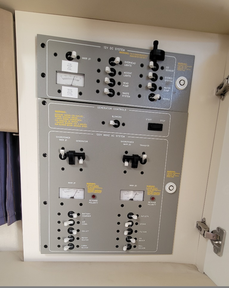 2003 31′ Formula PC Express Cruiser