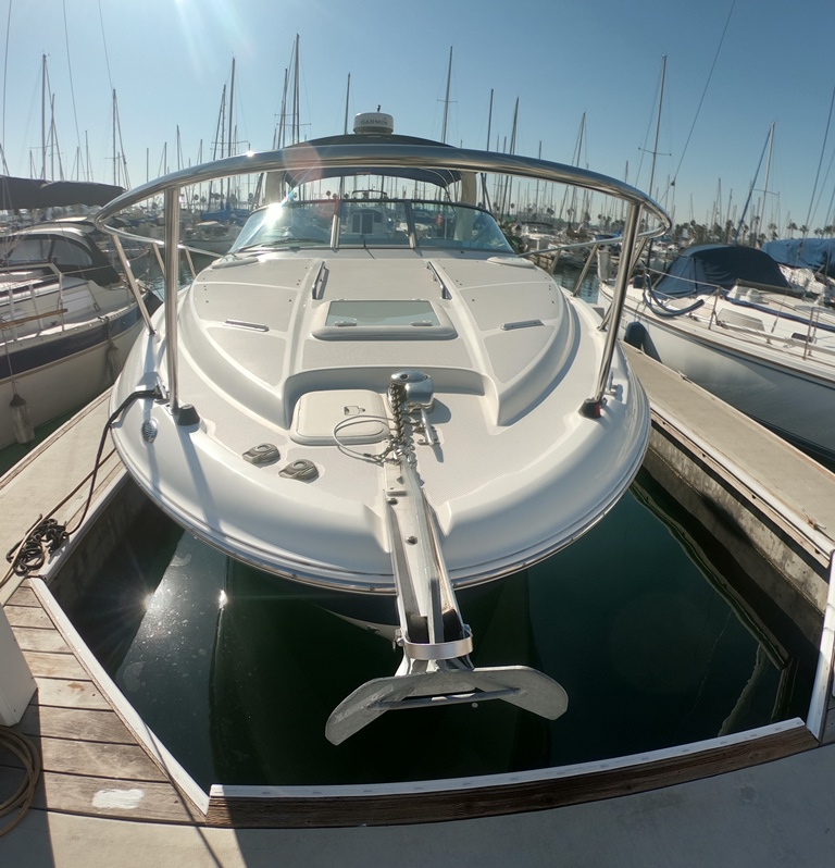 2010 30′ Bayliner 315 Express Cruiser