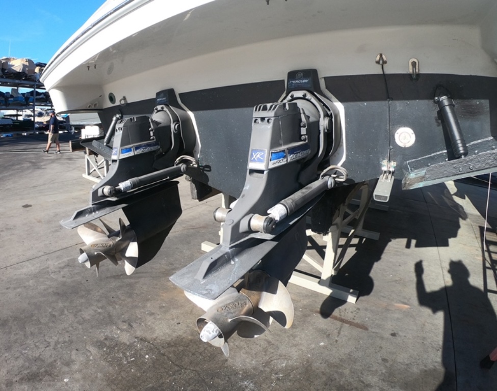 1998 31 Formula PC w Upgraded Engines