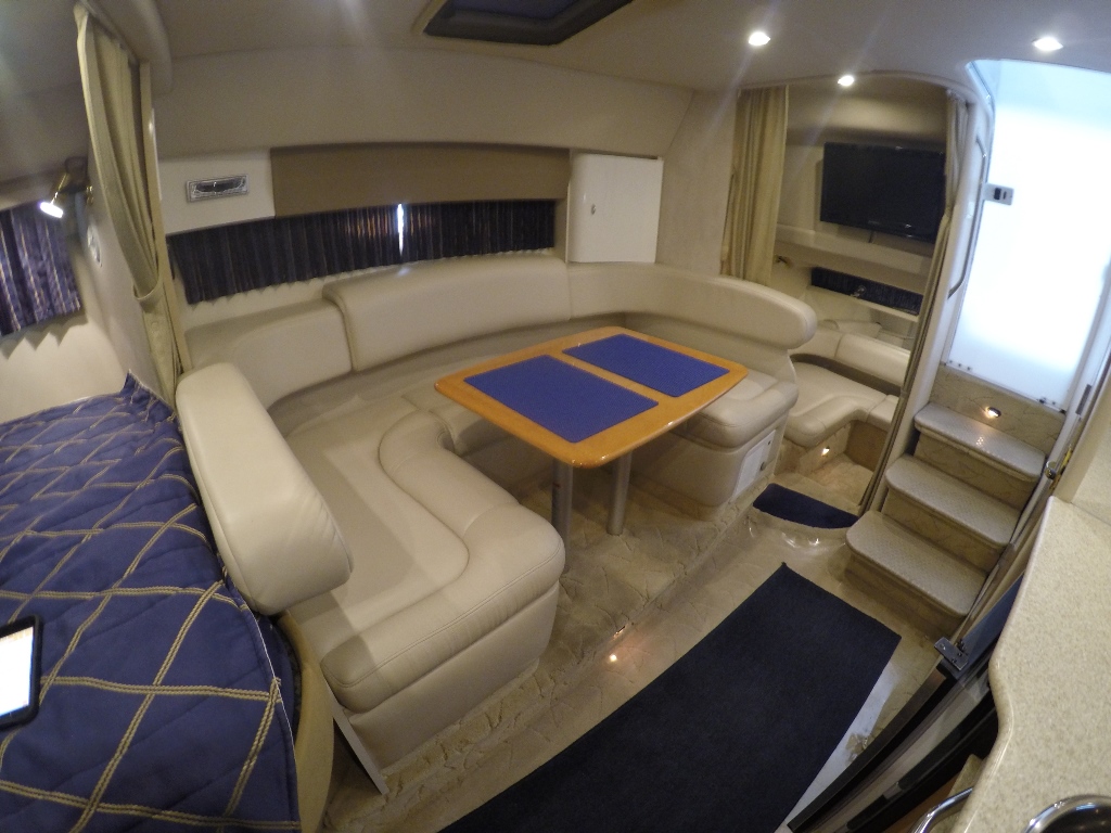 2003 31′ Formula PC Express Cruiser