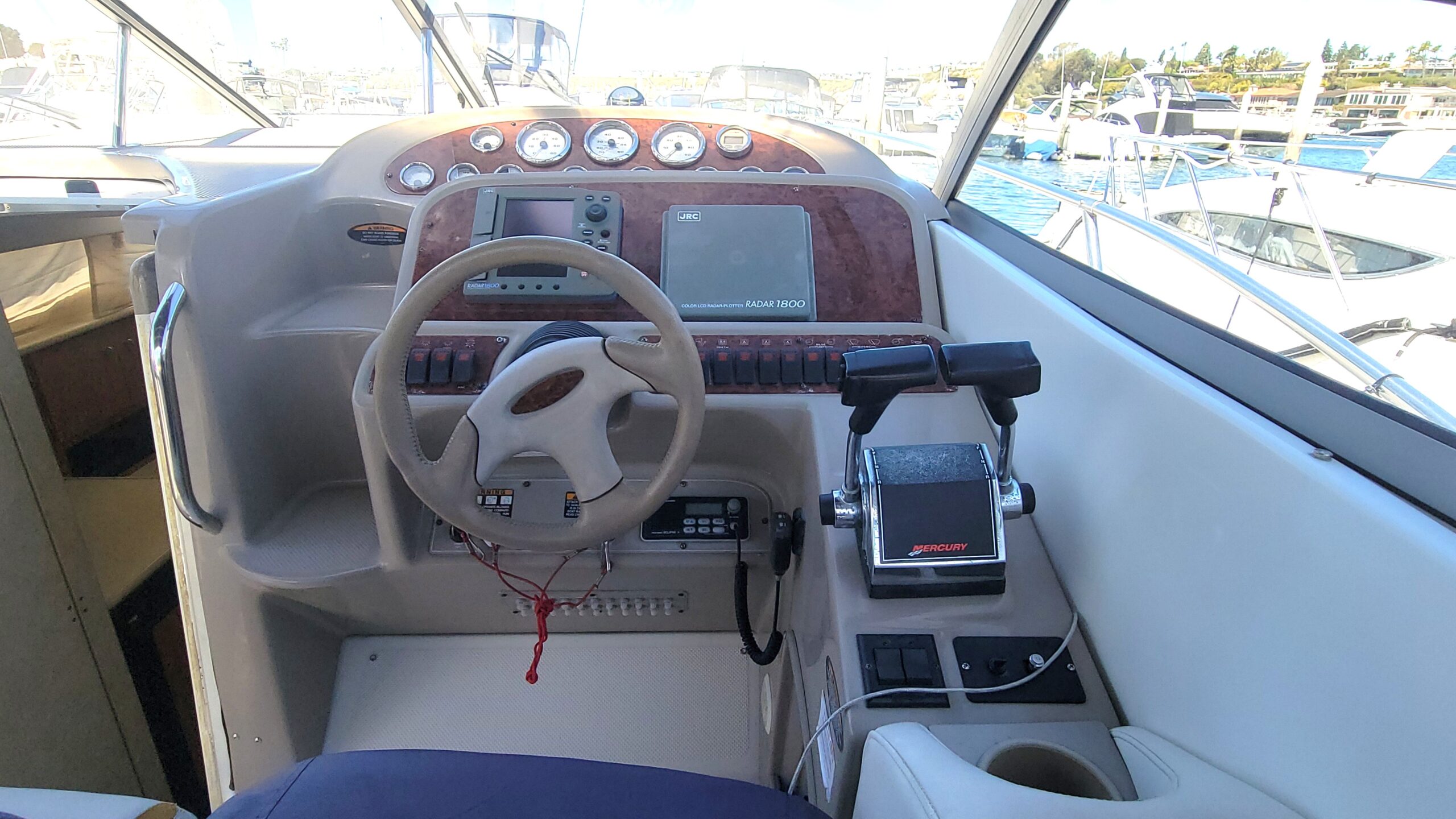 2001 30′ Bayliner 3055