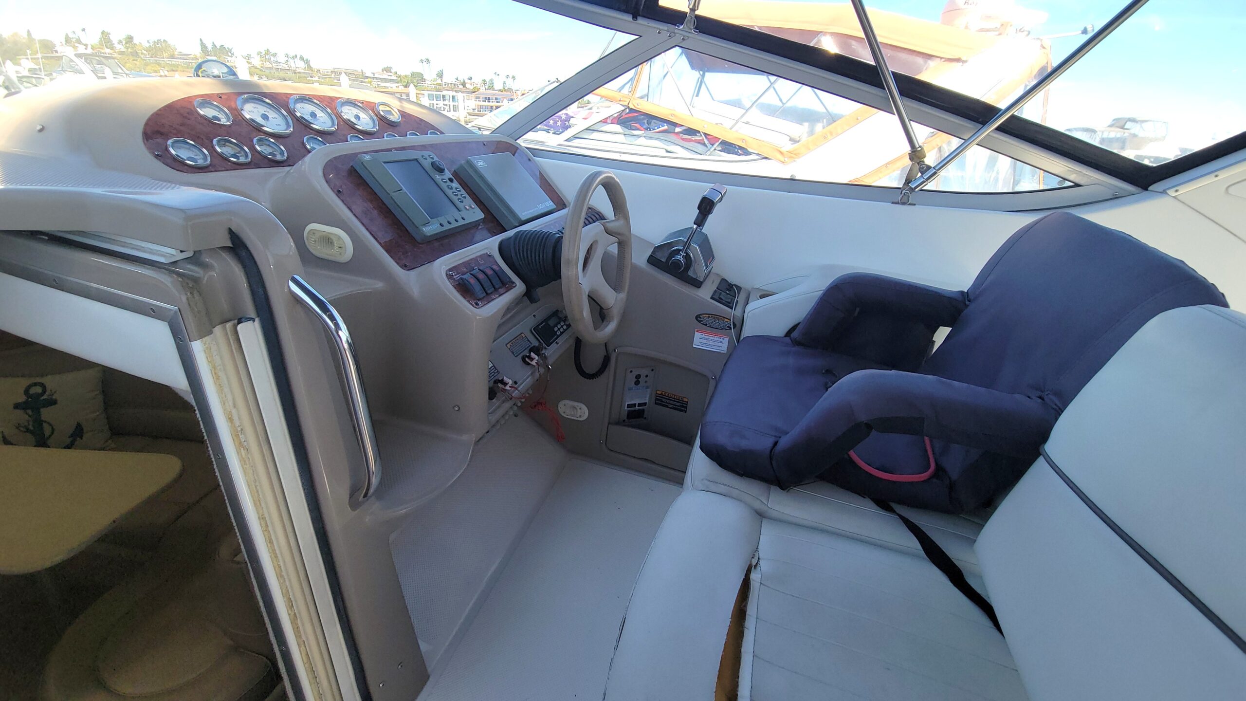 2001 30′ Bayliner 3055