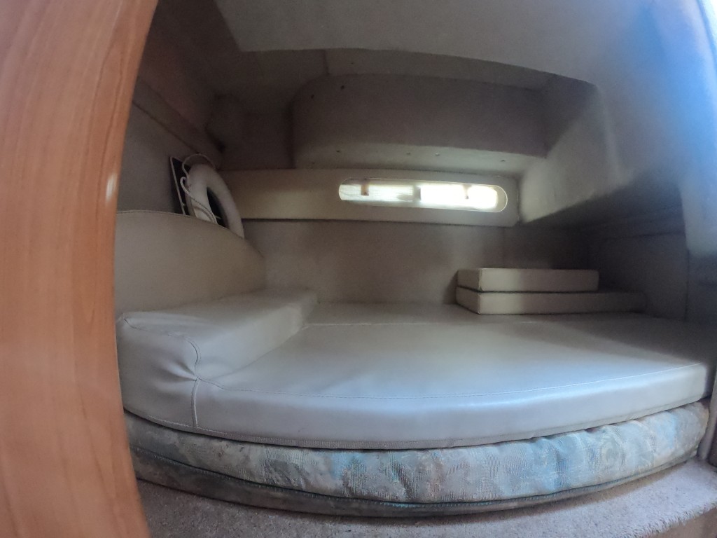 2001 30′ Bayliner 3055